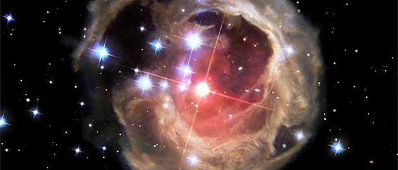 【動画】ただただ美しい…星が爆発する様を2002年から2006年までの4年間かけて、ハッブル望遠鏡で撮影された映像を繋いで編集されたタイムラプス映像