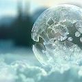 【動画】刹那的な美しさもしっかり捉えて表現する。SONY 4K Ultra HDテレビの空気感の美しいCM動画『 Ice Bubbles in 4K 』