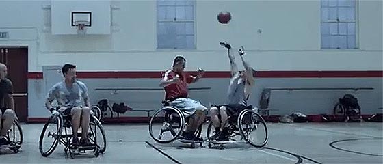 【動画】激しくぶつかり合う車椅子バスケットボールを通じて、漢の熱い友情を謳うギネス・ビールのCM動画